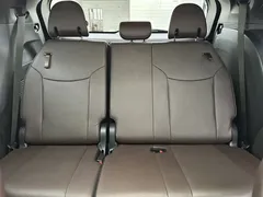 2021 Toyota Sienna 2.5L Hybrid Platinum — фото 16