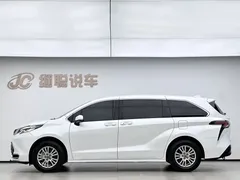 2021 Toyota Sienna 2.5L Hybrid Comfort, белый — фото 4