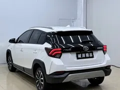 2022 Toyota Yaris L Zhixuan X 1.5L CVT Luxury Plus, белый — фото 6