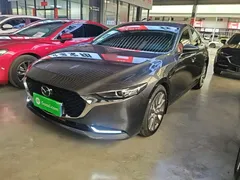 2022 Mazda 3 2.0L AT — фото 2