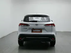 2023 Toyota Frontlander 2.0L CVT Elite, белый — фото 4