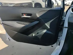 2021 Toyota Corolla 1.2T S-CVT Elite, белый — фото 7