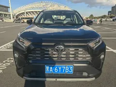 2022 Toyota RAV4 2.0L CVT 4WD Premium, чёрный — фото 2