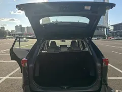 2022 Toyota RAV4 2.0L CVT 4WD Premium, чёрный — фото 25