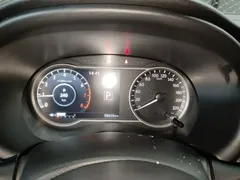 2021 Nissan Kicks 1.5L XV CVT Luxury, белый — фото 12