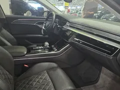 2021 Audi A8L 50 TFSI quattro Comfort, чёрный — фото 10