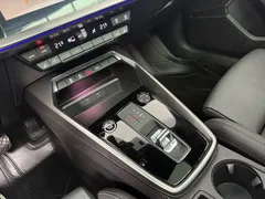2022 Audi A3L Limousine 35 TFSI Luxury, белый — фото 12