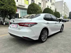 2021 Toyota Camry Hybrid 2.5HG Luxury, белый — фото 14