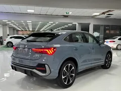 2023 Audi Q3 Sportback 40 TFSI RS Package, синий — фото 9