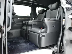 2021 Toyota Vellfire 2.5L Hybrid HV Ultimate, чёрный — фото 19