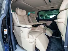 2021 Toyota Alphard Hybrid 2.5L Premium, чёрный — фото 24