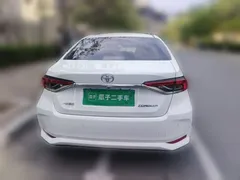 2021 Toyota Corolla TNGA 1.5L CVT Elite, белый — фото 3