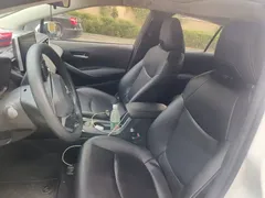 2021 Toyota Corolla TNGA 1.5L CVT Elite, белый — фото 11