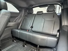 2023 Toyota Sienna 2.5L Hybrid Platinum, белый — фото 13