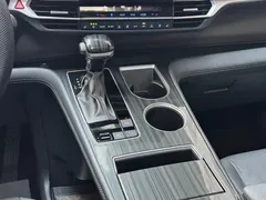 2023 Toyota Sienna 2.5L Hybrid Platinum, белый — фото 17