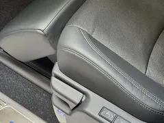 2023 Toyota Sienna 2.5L Hybrid Platinum, белый — фото 19