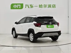 2022 Toyota Yaris L Zhixuan X 1.5L CVT Leading Plus, белый — фото 2