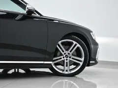 2023 Audi A8L 50 TFSI quattro Select, чёрный — фото 6