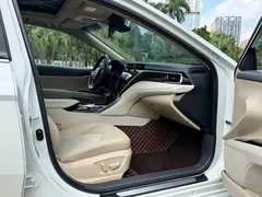2019 Toyota Camry 2.5G Luxury, белый — фото 10