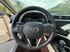 2019 Toyota Camry 2.5G Luxury, белый — фото 15