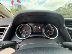 2019 Toyota Camry 2.5G Luxury, белый — фото 16