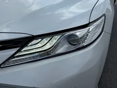 2019 Toyota Camry 2.5G Luxury, белый — фото 20