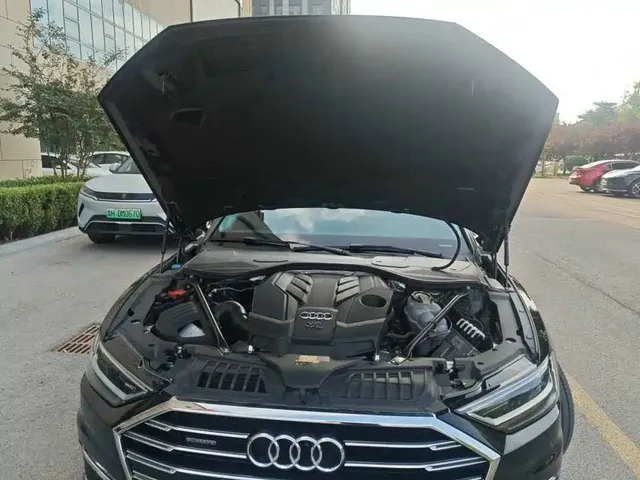2021 Audi A8L 50 TFSI quattro Comfort