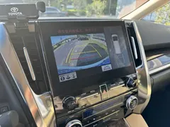 2021 Toyota Alphard Hybrid 2.5L Premium, белый — фото 9