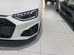 2022 Audi A4L 40 TFSI Luxury Sport, белый — фото 2