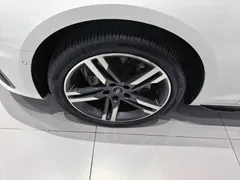 2022 Audi A4L 40 TFSI Luxury Sport, белый — фото 15