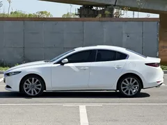 2021 Mazda 3 2.0L AT, белый — фото 18