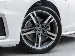 2022 Audi A4L 40 TFSI Fashion Dynamic, белый — фото 3