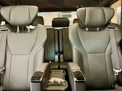 2023 Toyota Alphard 2.5L Hybrid Premium Gold, белый — фото 18