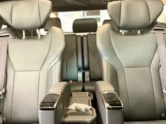 2023 Toyota Alphard 2.5L Hybrid Premium Gold, белый — фото 19