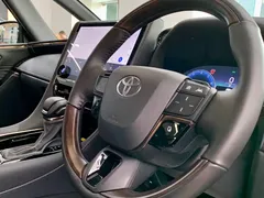 2023 Toyota Alphard 2.5L Hybrid Premium Gold, белый — фото 24