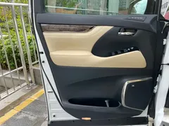2021 Toyota Vellfire 2.5L Hybrid HV Ultimate, белый — фото 10