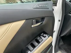 2021 Toyota Vellfire 2.5L Hybrid HV Ultimate, белый — фото 11
