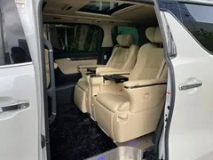 2021 Toyota Vellfire 2.5L Hybrid HV Ultimate, белый — фото 14