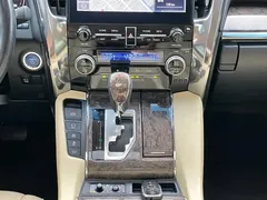 2021 Toyota Vellfire 2.5L Hybrid HV Ultimate, белый — фото 22