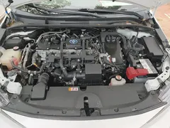 2021 Toyota Levin 1.8H Hybrid E-CVT Luxury, белый — фото 10