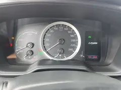 2021 Toyota Levin 1.8H Hybrid E-CVT Luxury, белый — фото 14