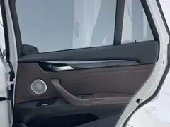 2022 BMW X1 Premium, белый — фото 12