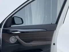 2022 BMW X1 Premium, белый — фото 27
