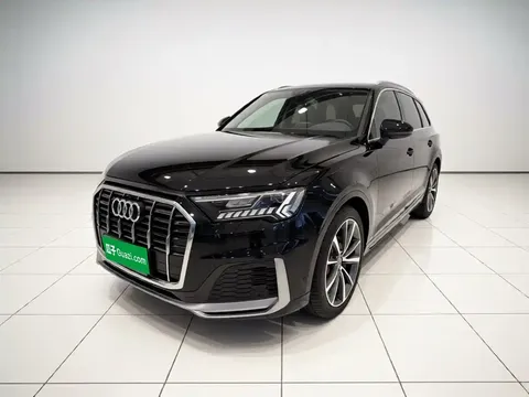 2022 Audi Q7 55 TFSI quattro S line Sport