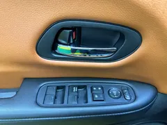 2022 Honda Vezel 1.5L CVT Pioneer, чёрный — фото 12
