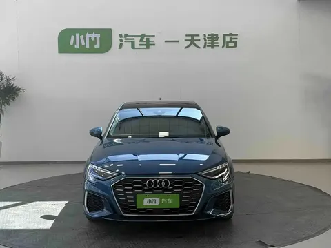 2021 Audi A3 Sportback 35 TFSI Luxury Sport