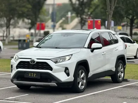 2023 Toyota RAV4 2.0L CVT 2WD Fashion