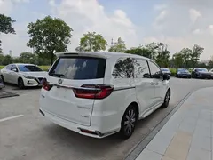 2024 Honda Odyssey 2.0L e:HEV Hybrid, белый — фото 5
