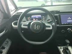 2021 Honda Fit 1.5L CVT, белый — фото 14