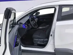 2020 Toyota IZOA 2.0L, белый — фото 7